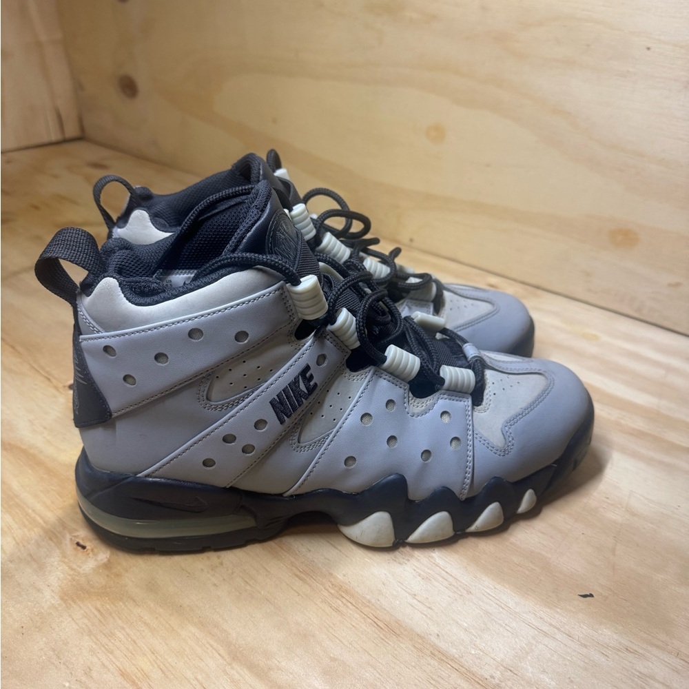 Nike Gray and Black Men's Shoes
